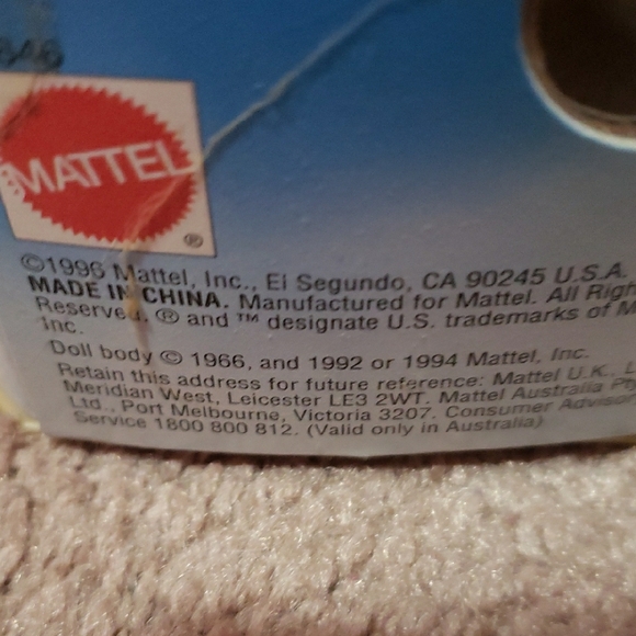 NWT. Barbie Special Edition in Burgundy and Gold. HAPPY HOlDAYS 1996 Collectible - Picture 6 of 8